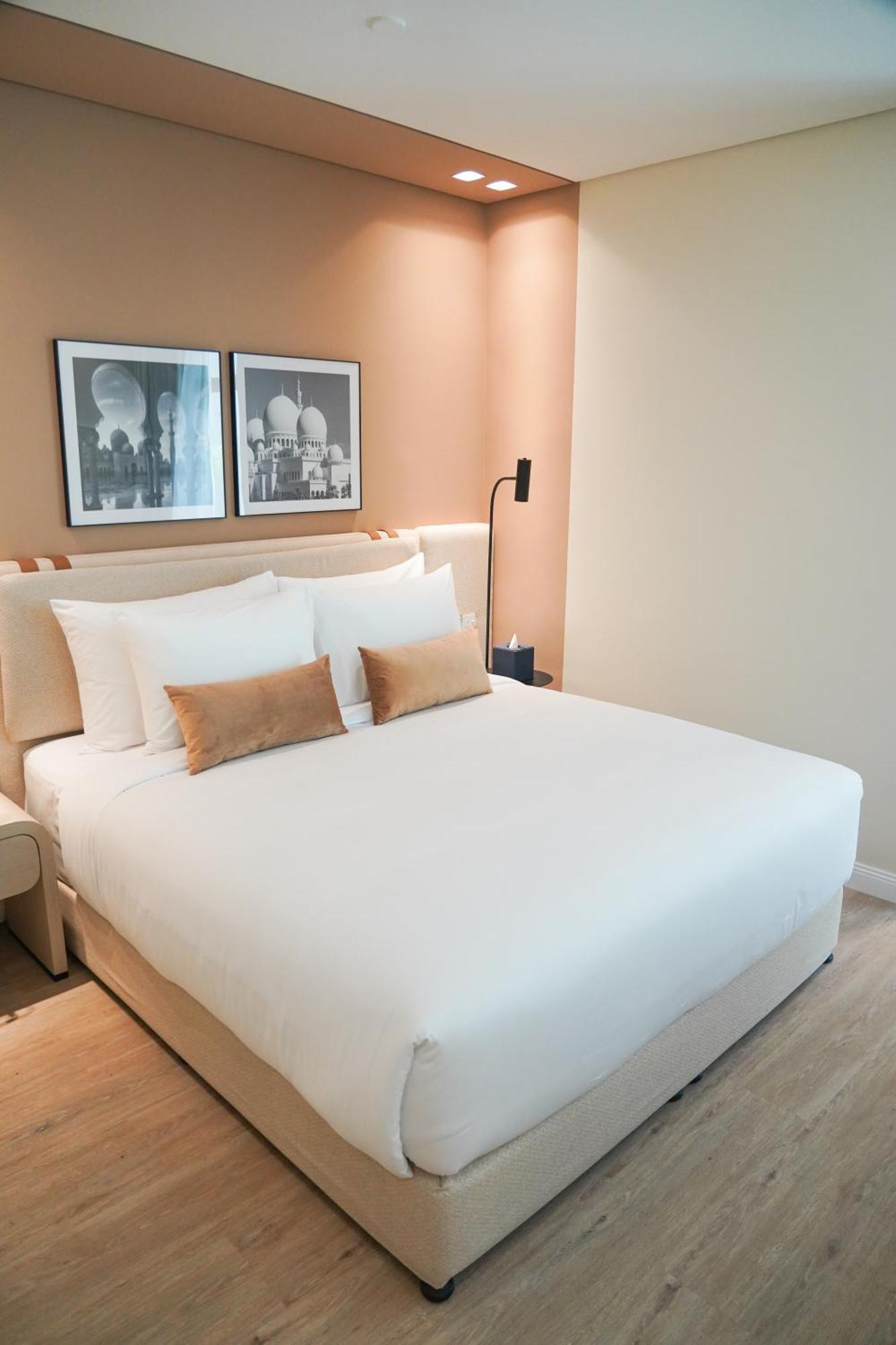 Andalus Al Seef & 4* Abu Dhabi
