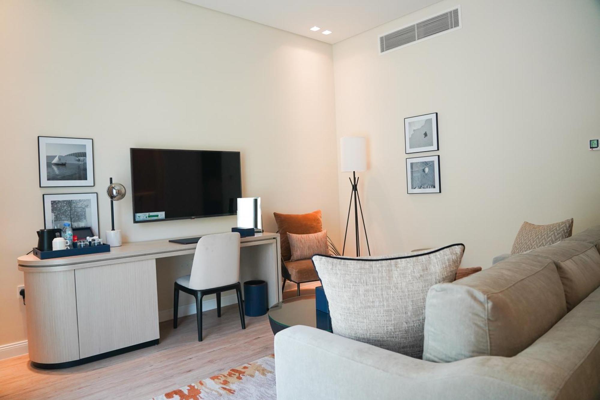 Andalus Al Seef & 4* Abu Dhabi