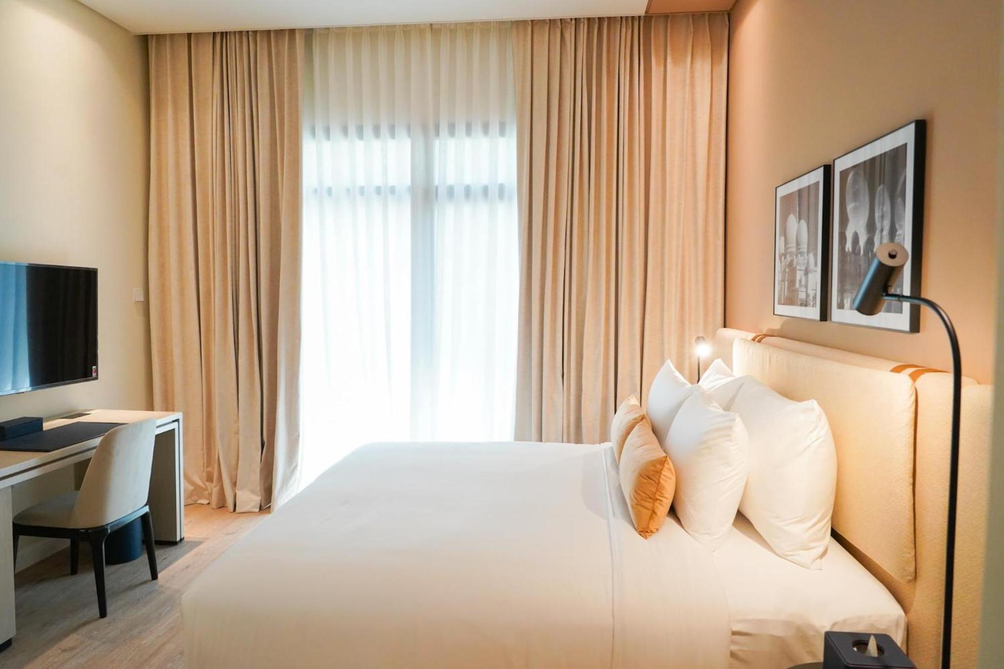 Andalus Al Seef & Abu Dhabi